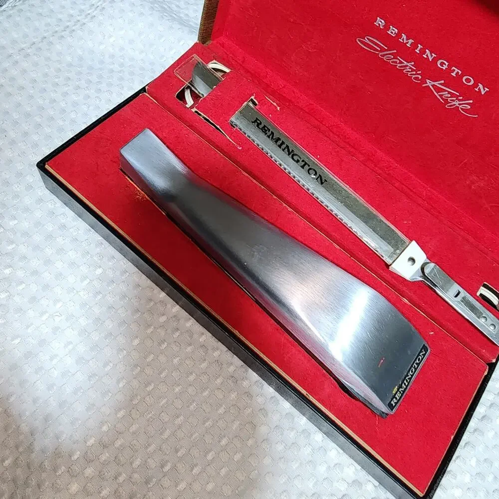 VINTAGE REMINGTON ELECTRIC KNIFE